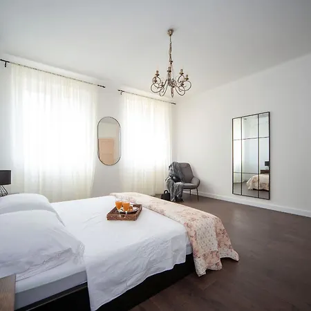 Bambino Apartment *